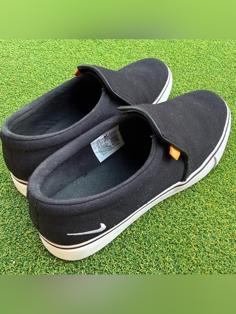 Nike Court Royale AC SLP Womens 7.5 Black Canvas Slip On Sneakers BQ9138-001